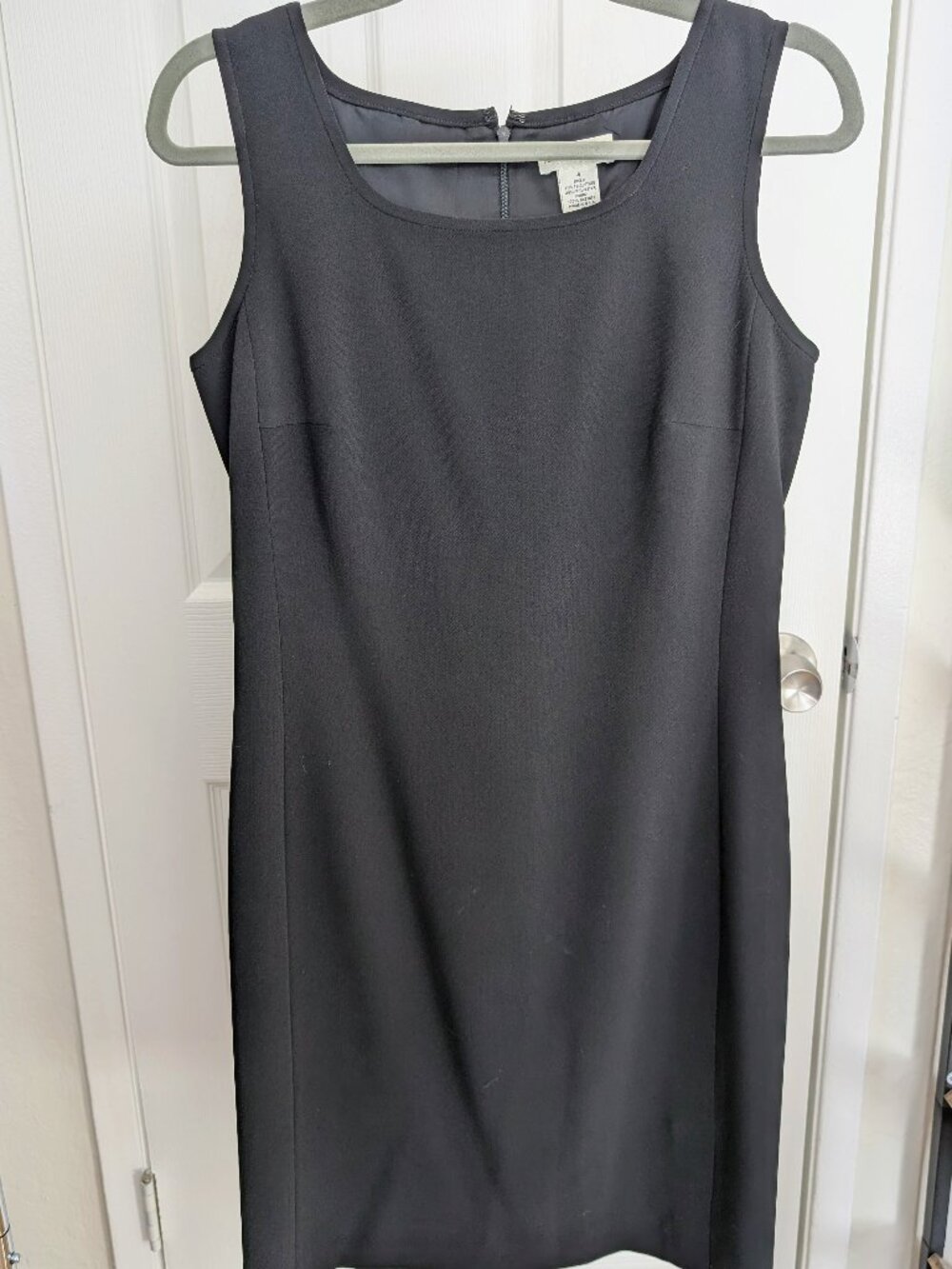 Ann Taylor Classic Black, Knee Length Dress (Size 4)